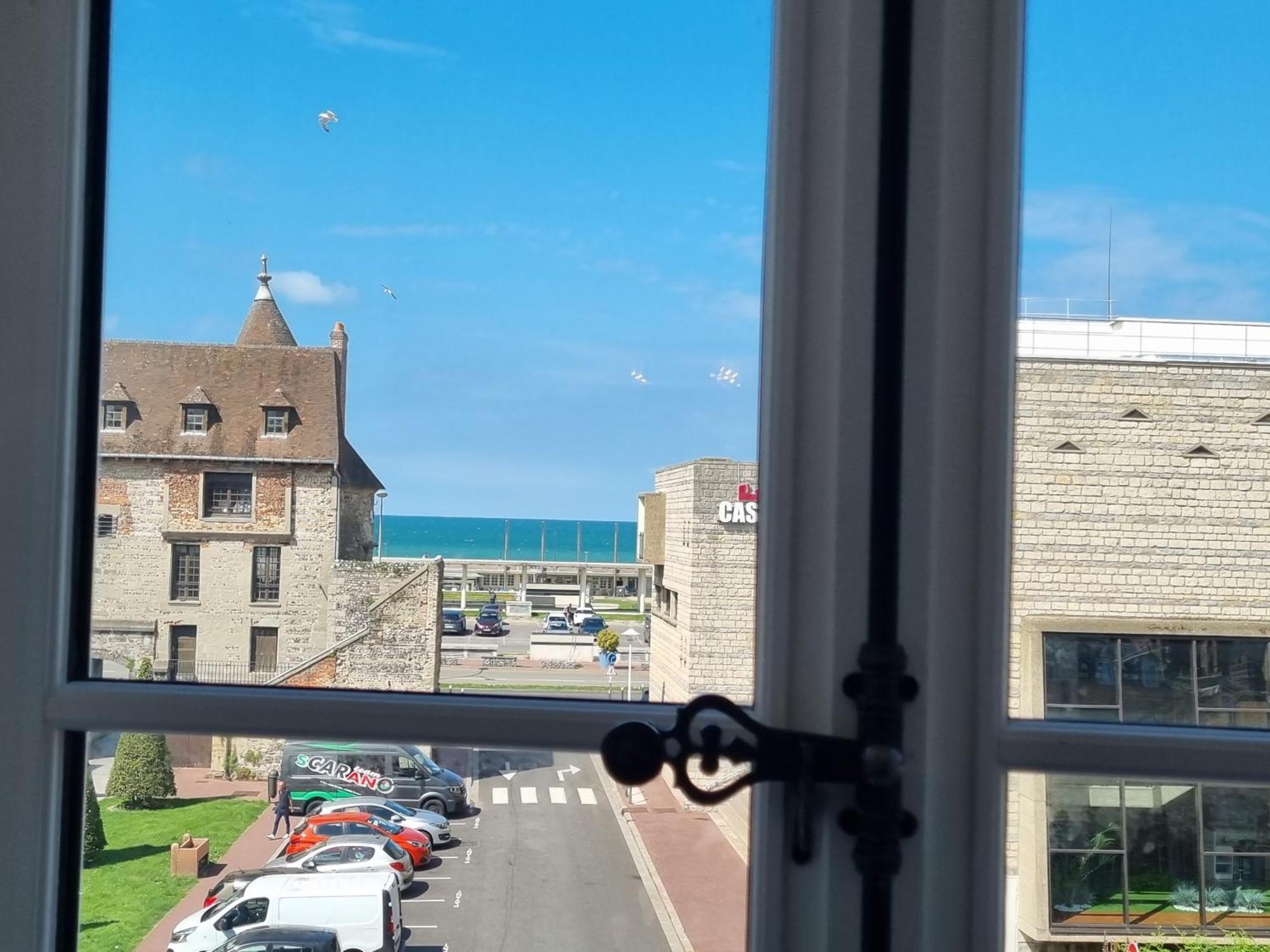 Mutum - 2 Personnes Ou Duplex 5 Personnes , Idealement Places A 100m De La Apartment